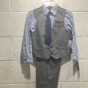 Brand New, Never Worn, 4 piece Nautica suit